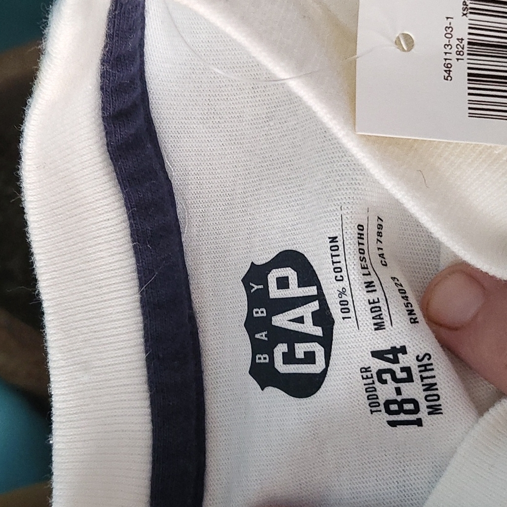 Shirt - Picture 3 of 4